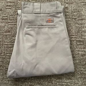 Light grey 874 original fit dickies (31x32)